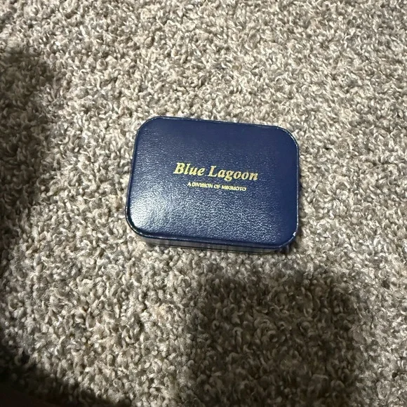 Classic Pearl Earrings - Picture 2 of 2